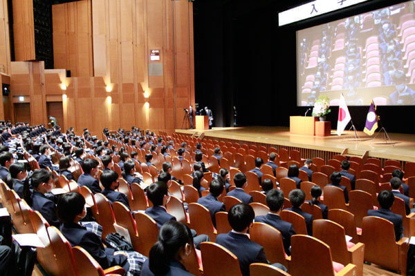 入学式｜年間行事｜山村学園高等学校