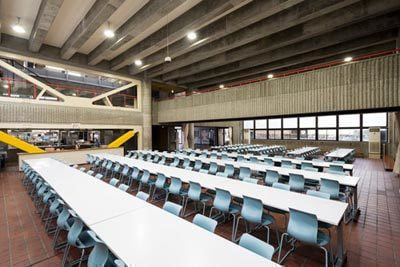 山村学園高等学校　生徒食堂（４号館）